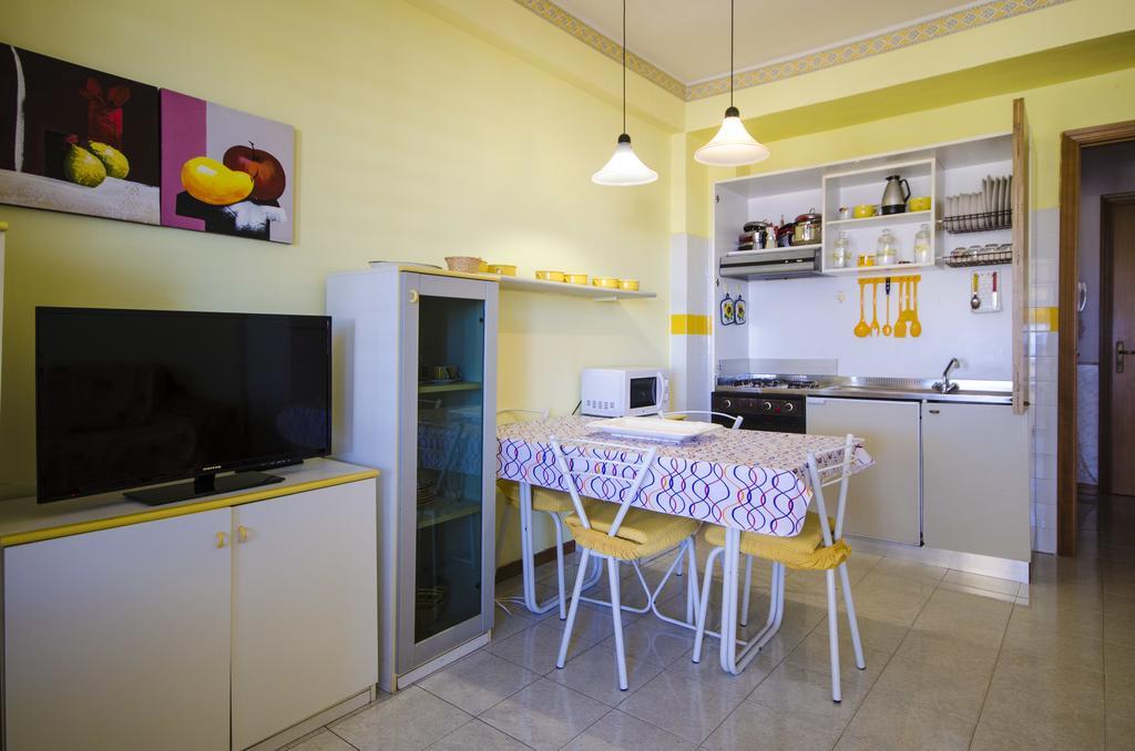 House Naxos *